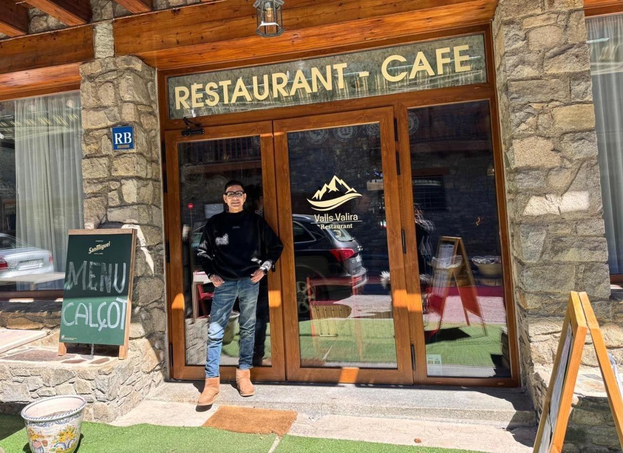 Hotel Valls Valira Os de Civís エクステリア 写真